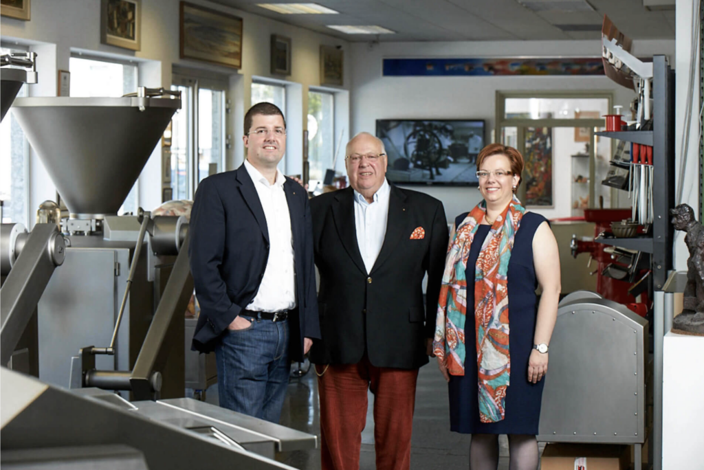 Blicken zuversichtlich in die Zukunft: DI Gerhard Pockenauer-Gramiller, Dr. Franz Gramiller und Mag. Barbara Gramiller (vlnr) 