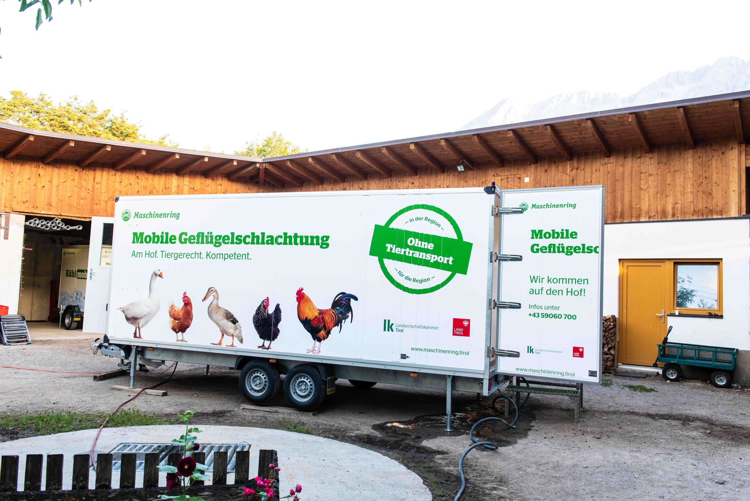 Mobile Schlachtung von Geflügel: Verleihung Tierschutz-Kennzeichen