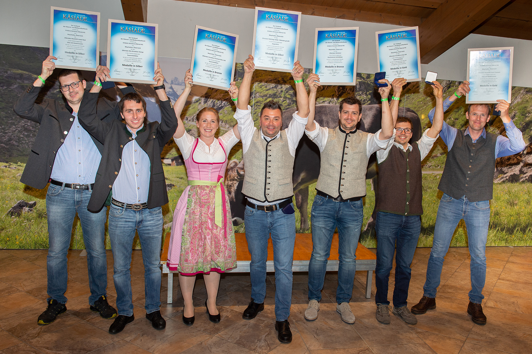 Heumilchkäse der Erlebnissennerei Zillertal mit 9 internationalen Auszeichnungen prämiert