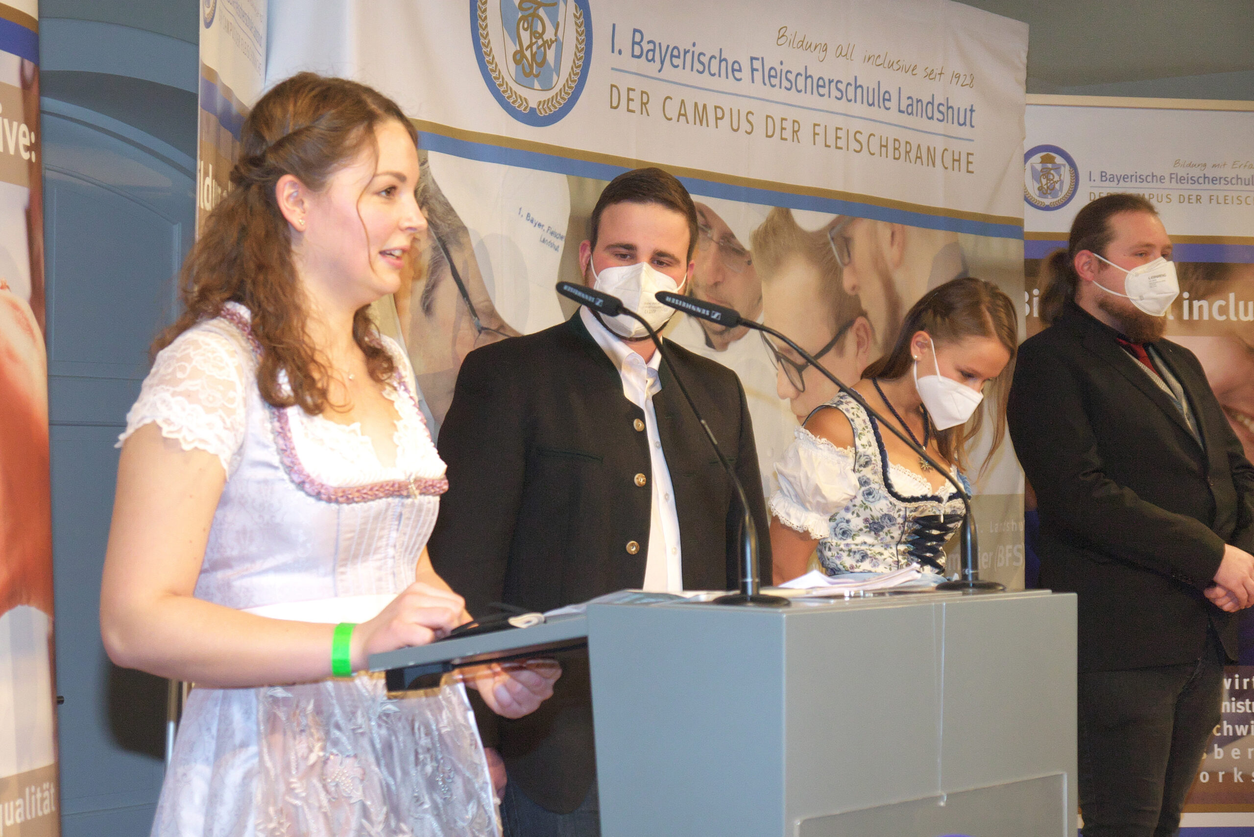 „Ein Hoch auf uns“ – zwei neue österreichische Metzgermeister!