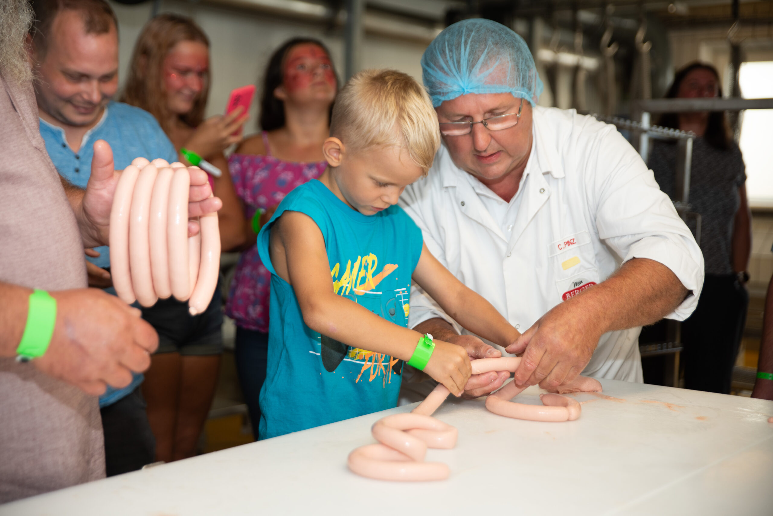 Berger Schinken Familienfest 2023: Dank an Mitarbeiter und Ehrung langjähriger Treue