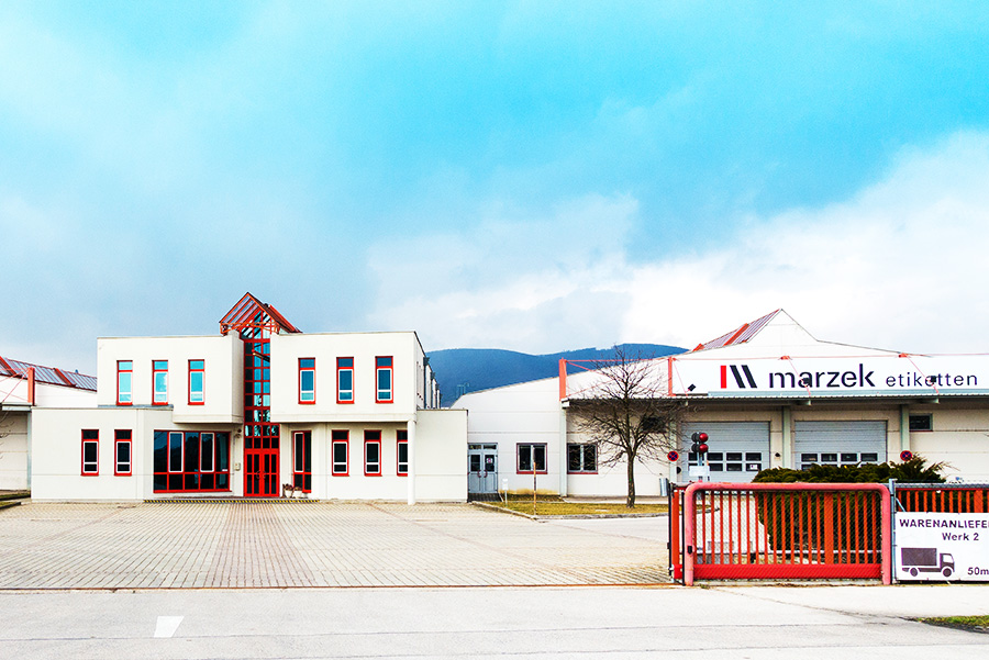 Neue Effekte und Farben: Marzek Etiketten & Packaging erweitert das Produktportfolio