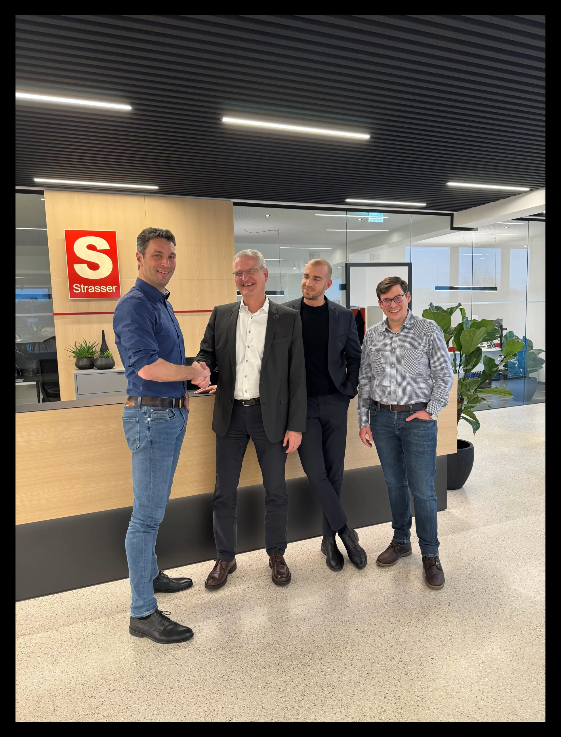 Strasser GmbH & Co. KG: Der neue Partner für VC999 Verpackungssysteme in Österreich