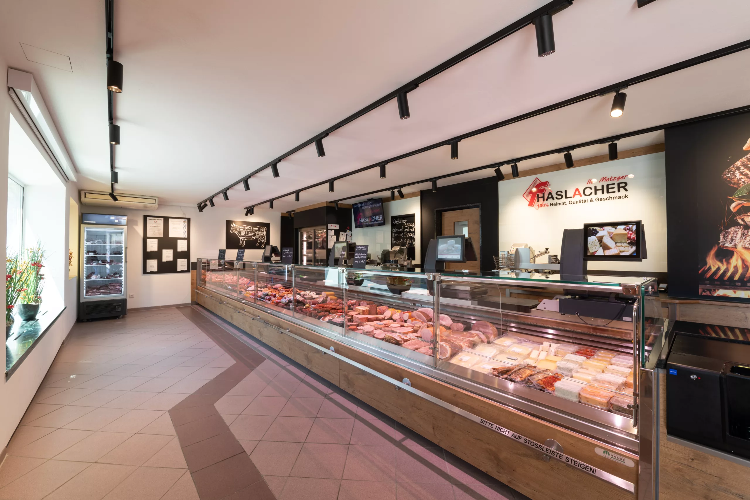 Hanke präsentiert die Zukunft der Hybrid-Metzgereien