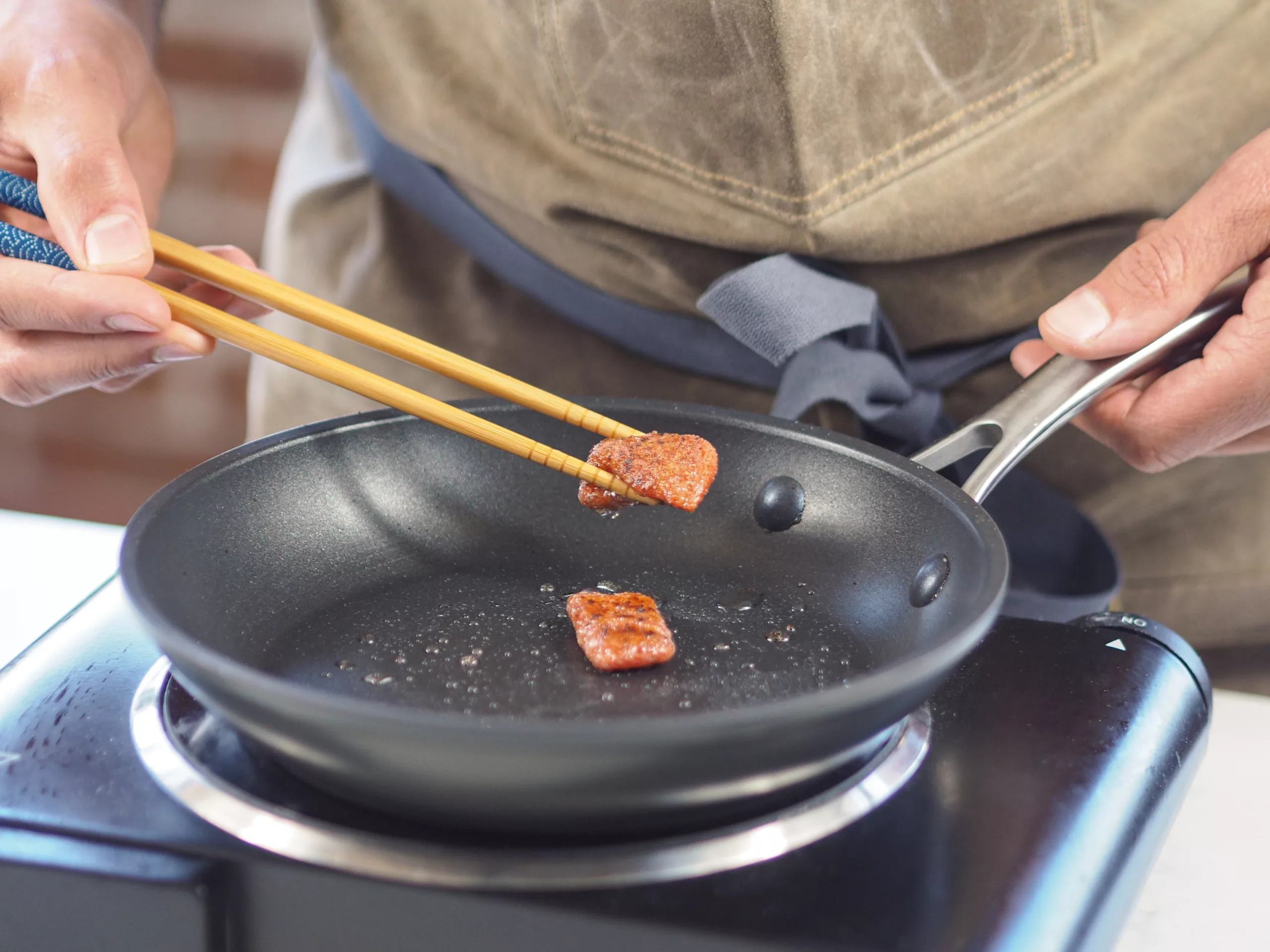 Neue Umfrage des Good Food Institute Europe: Österreicher setzen bei kultiviertem Fleisch auf Wahlfreiheit und wollen mehr pflanzliche Alternativen konsumieren