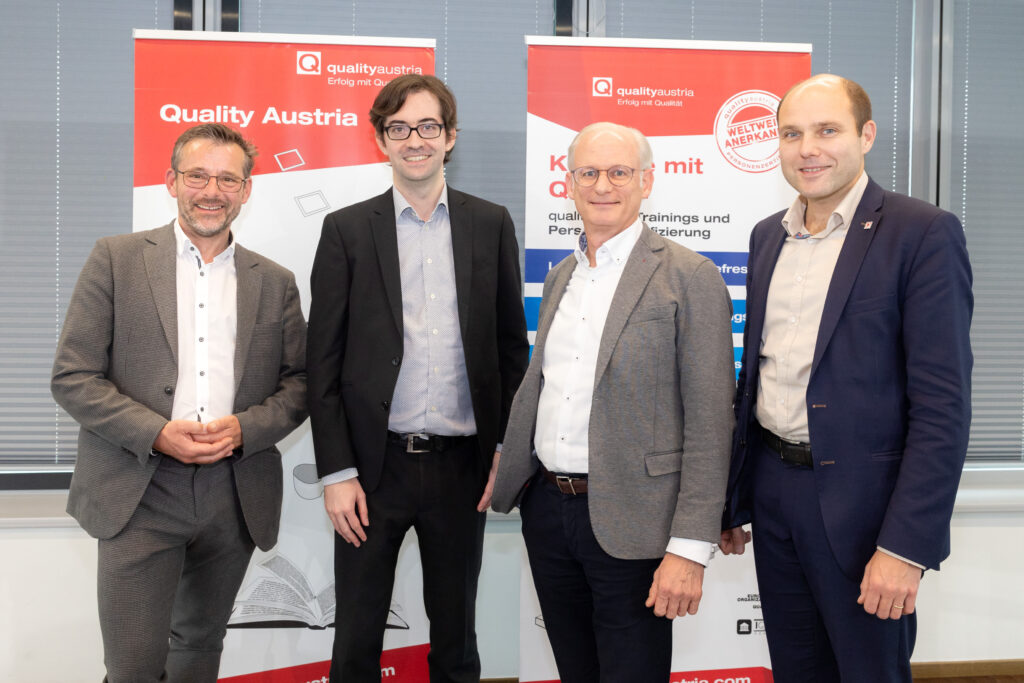 Andreas Schmölzer (Sachverständiger, SAICON consulting), FH-Prof. Thomas Delissen (Stellvertretender Studiengangsleiter Data Intelligence, FH St. Pölten), Andreas Lidauer (Leitung Nachhaltigkeit, Hofer KG), Wolfgang Leger-Hillebrand (Leitung Branchenmanagement Lebensmittelsicherheit, Quality Austria)