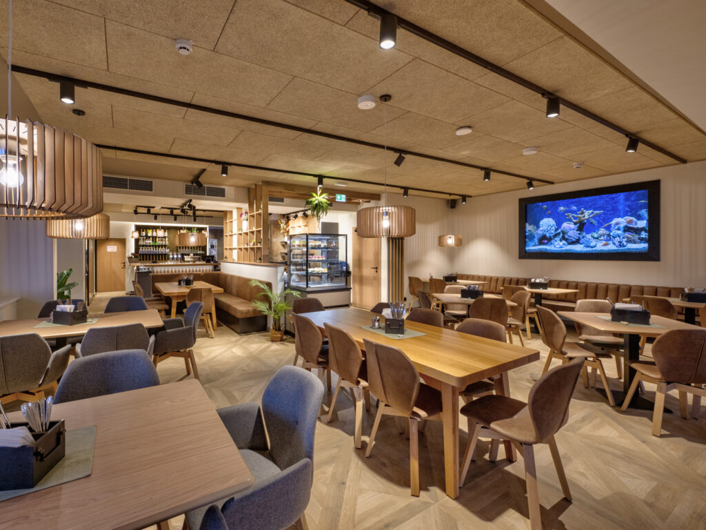 Selten ein Platz frei: das Restaurant mit mittlerweile 76 Sitzplätzen.© Aichinger