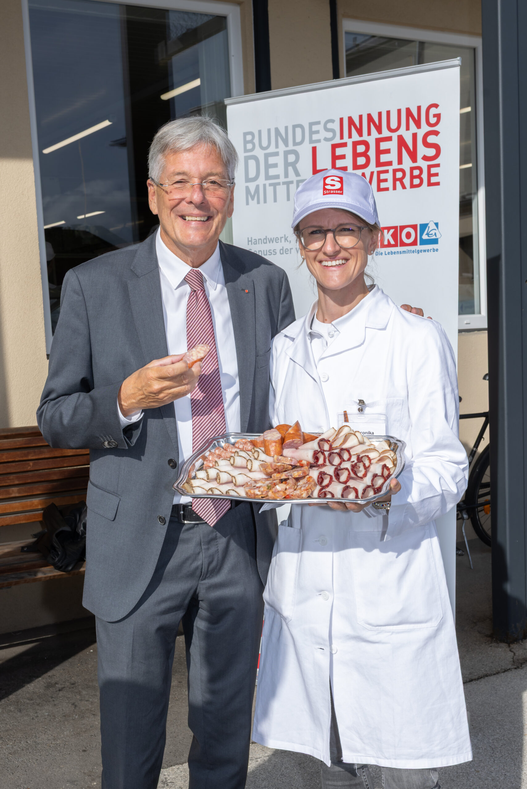 LH Peter Kaiser und LMAk-Geschäftsführerin Veronika Vernes (Bild: LMAk)