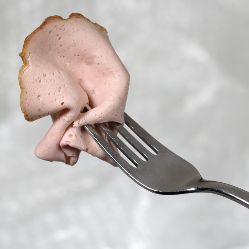 Leberkäse dünn geschnitten © dallfoto